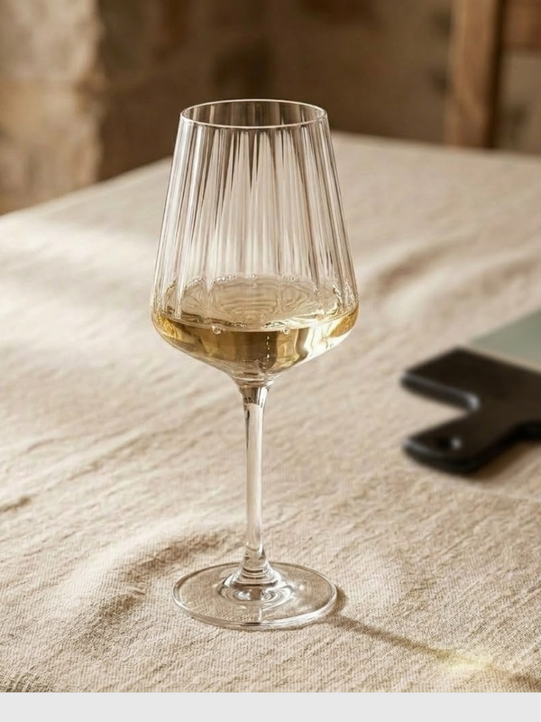 Wine & Dine  — No. 01